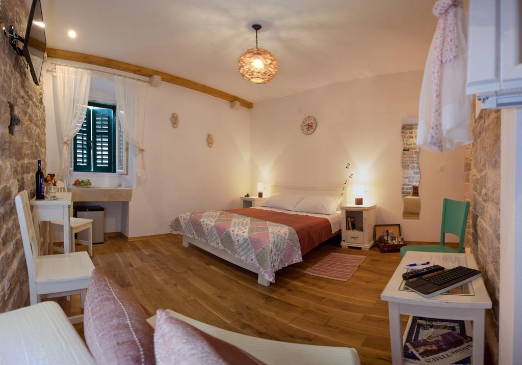 Luxury Room Kokola Split Oda fotoğraf